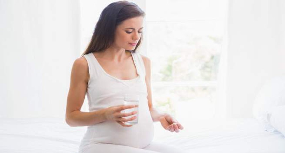 Phụ nữ có thai cần tham khảo ý kiên bác sĩ trước khi dùng
